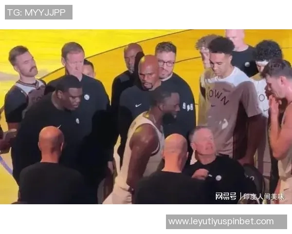 勇士替补席冲突升级追梦失控怒斥科尔引发热议 勇士替补席冲突升级追梦失控怒斥科尔引发热议