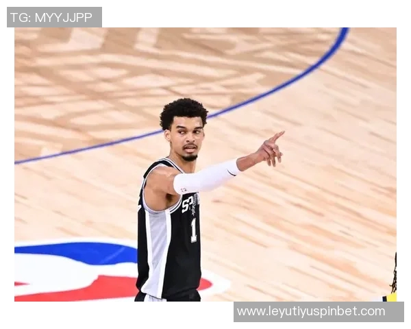 文班亚马：个人荣誉无所谓DPOY代表我为球队贡献力量