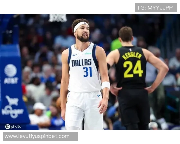 克莱表现略显不足12投5中三分9投3中贡献13分2断正负值11