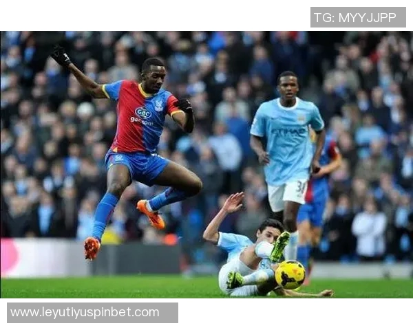 特纳全场表现出色攻防两端贡献显著15分5板2帽正负值高达29 特纳全场表现出色攻防两端贡献显著15分5板2帽正负值高达29